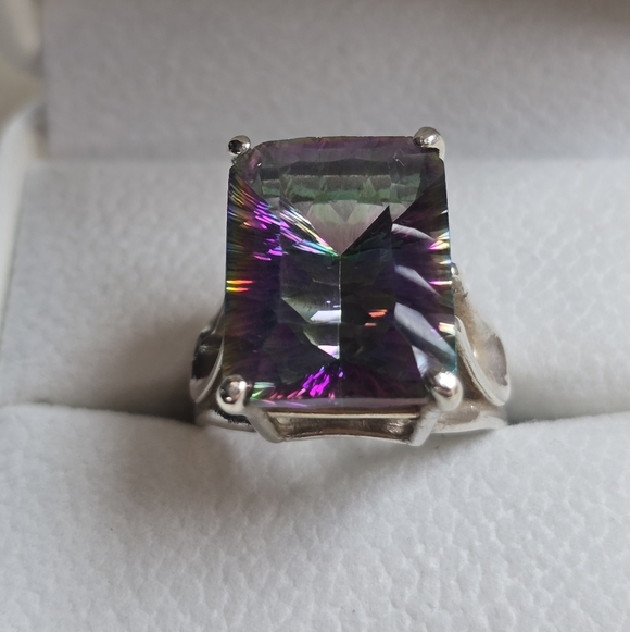 Stunning Mystic Topaz - Picture 8 of 14